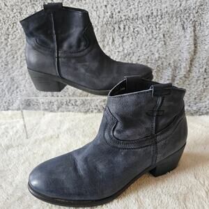Diba True Women's Leather‎ Moon River Pull On Ankle Booties Size 7.5M Dark Blue